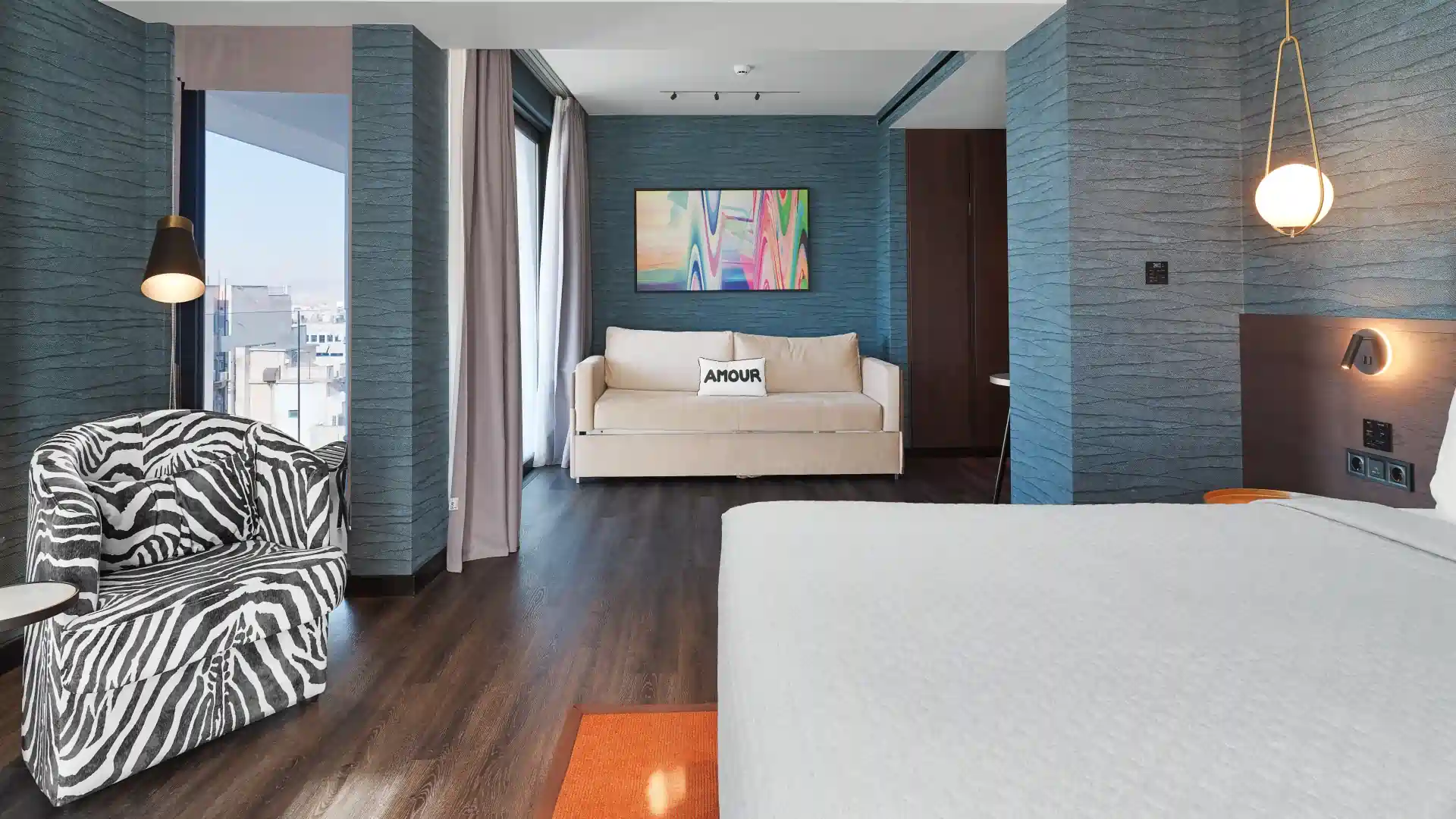 Heaven Acropolis Suite with Lounge Access